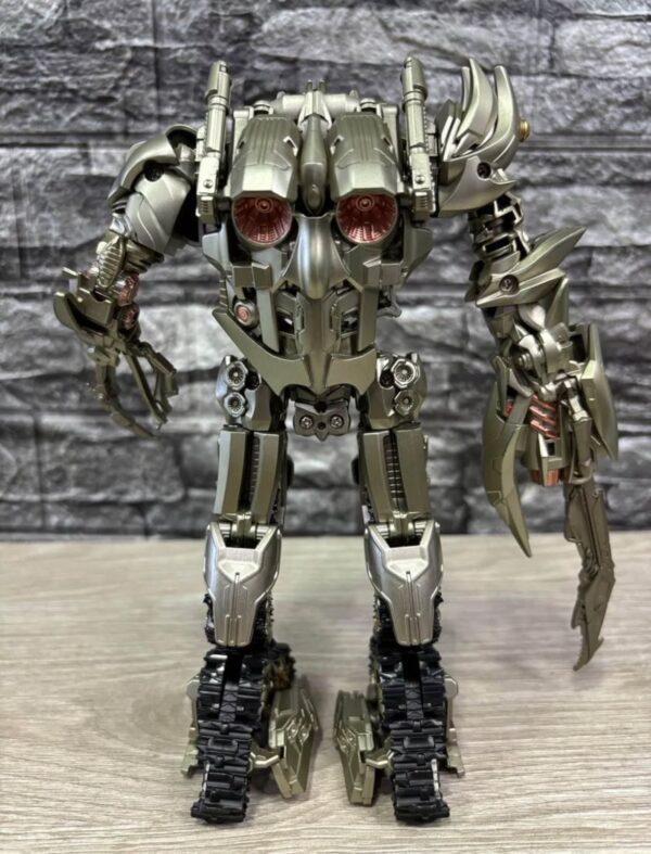 FIGURA DE COLECCIÓN TRANSFORMERS MEGATRON - Imagen 7