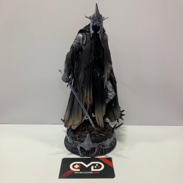 FIGURA COLECCIONABLE EL SEÑOR DE LOS ANILLOS - EL REY BRUJO DE ANGMAR