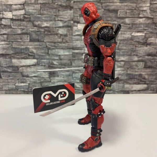 FIGURA COLECCIONABLE DEADPOOL - Imagen 8