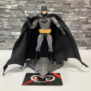 FIGURA COLECCIONABLE BATMAN: HUSH