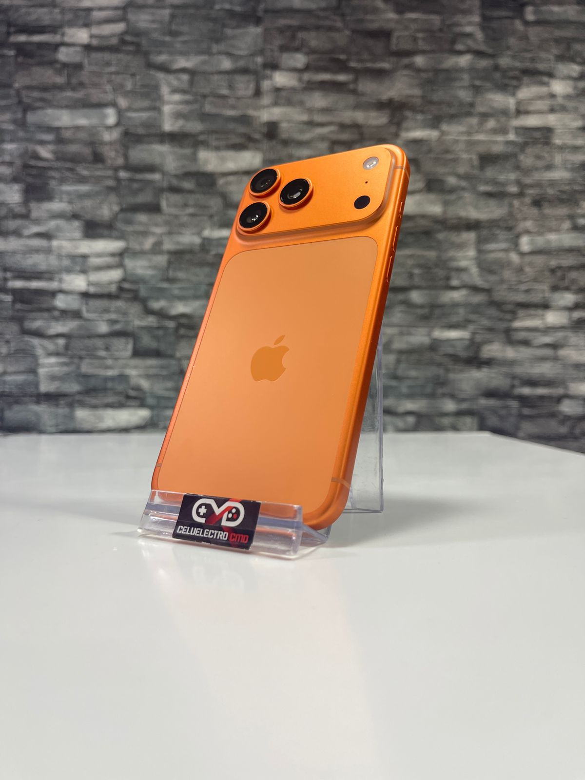 iPhone 17 Pro Max / Seminuevo - Imagen 2