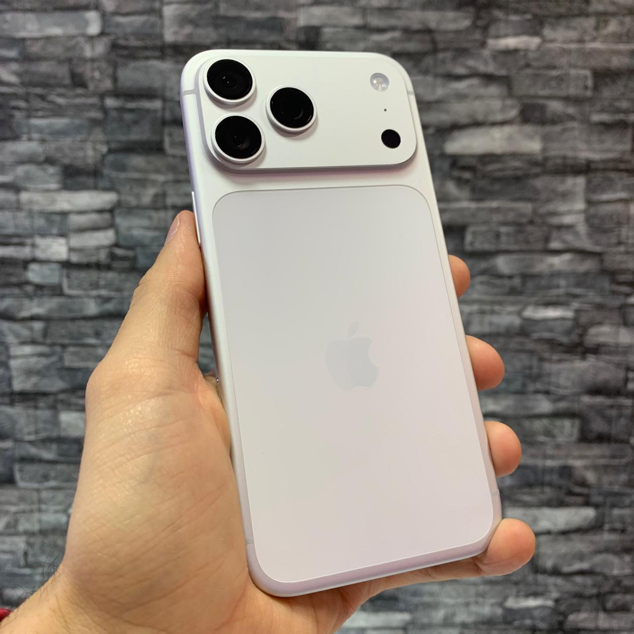 iPhone 17 Pro Max / Seminuevo - Imagen 15
