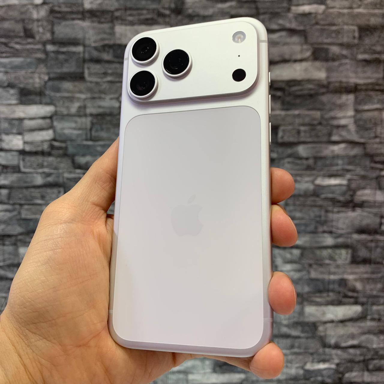 iPhone 17 Pro Max / Seminuevo - Imagen 16